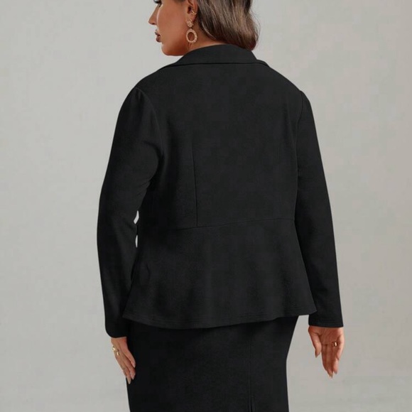 Stylish office skirt and blazer set - Picture 2 of 4